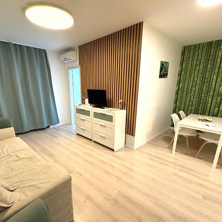 Club218 Holiday Apartman Siofok Exterior photo
