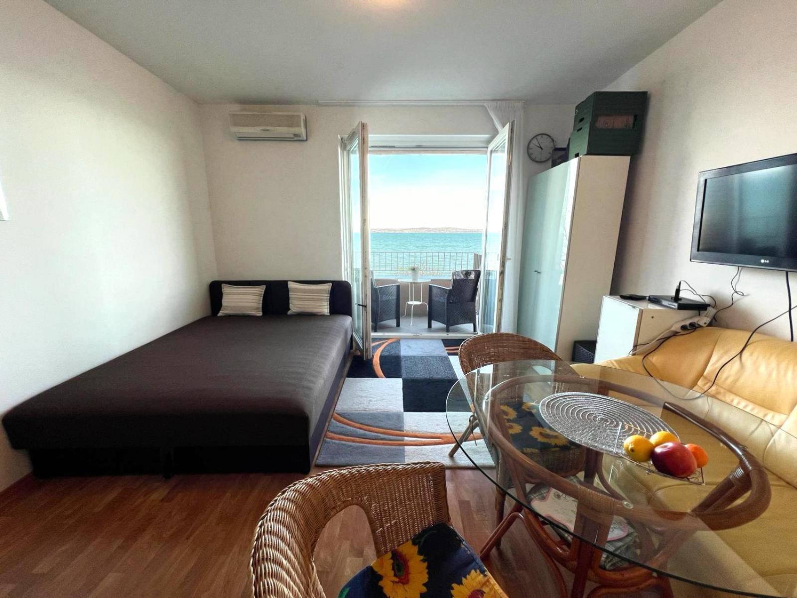 Club218 Holiday Apartman Siofok Exterior photo