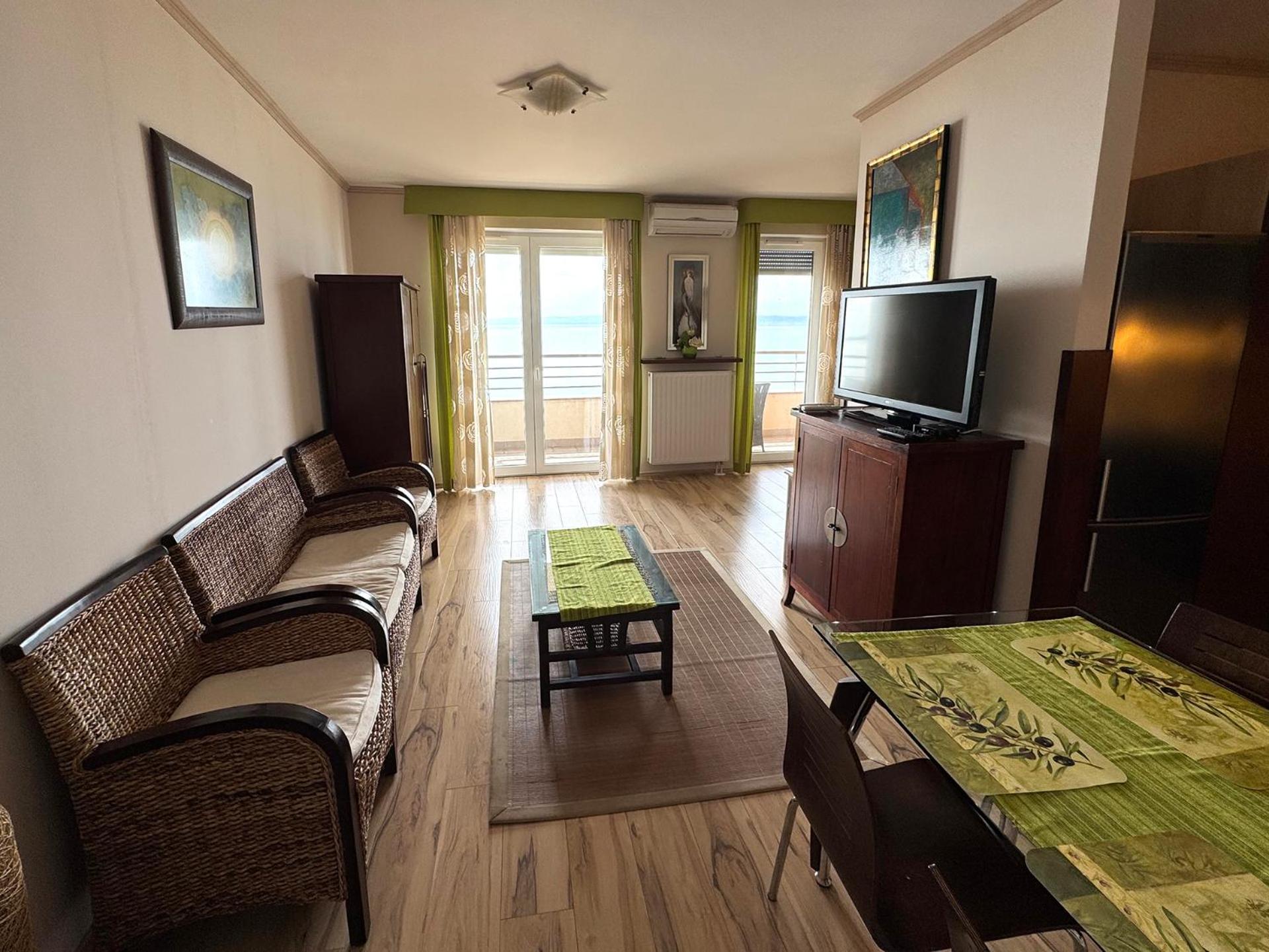 Club218 Holiday Apartman Siofok Exterior photo
